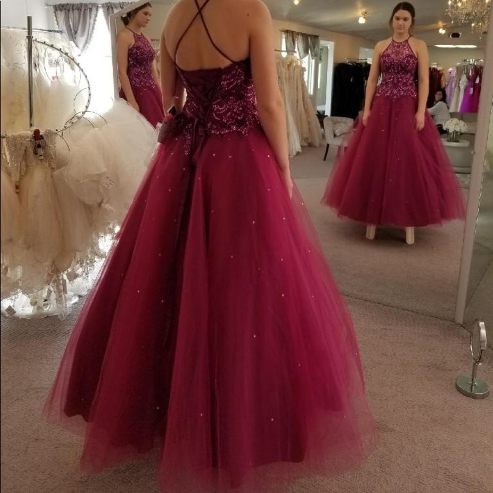 Beautiful Prom Dress - Picture 5 of 5